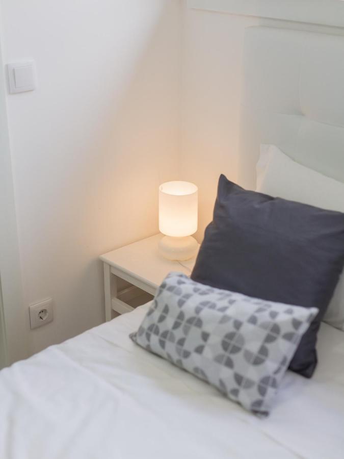 Апартаменты Oporto Guest Amparo Dollhouse Экстерьер фото